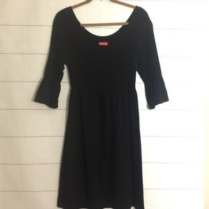 Elle black knit sweater 3/4 sleeve dress size M